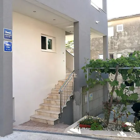 Studio 6072a Daire Podstrana